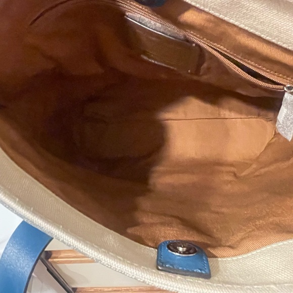 Coach Marvel Captain America Tote - Picture 9 of 11